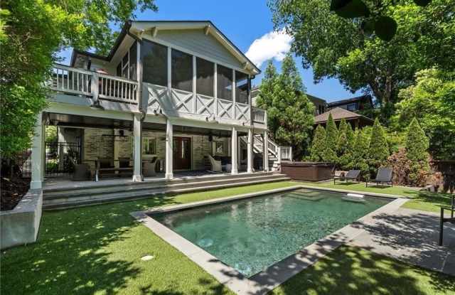 663 Yorkshire Road NE photos photos