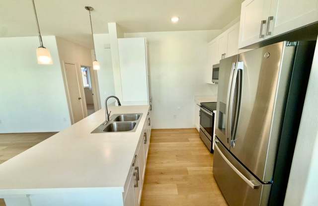 Koa Ridge/3 BD/ 2 BA/Garage/Private Yard Gallery 4