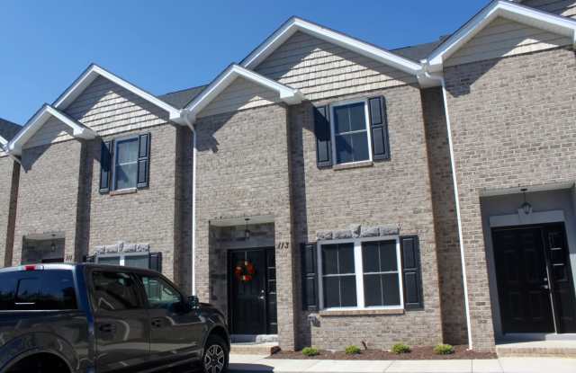 3 Bedroom Townhome for Rent- 113 Cedar Point Dr photos photos