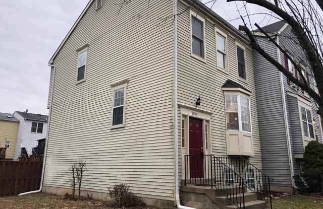 8936 WAITES WAY Gallery 2