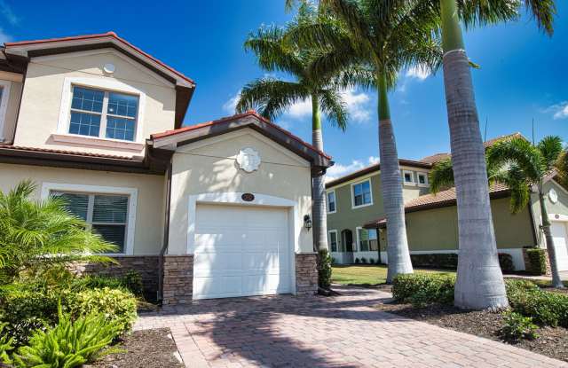 Annual 2nd Floor Condo with Community Lake views - in Toscana Isles Community – Minutes from the new Sarasota Memorial Hospital in Nokomis! photos photos