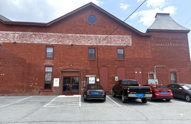 419 E HIGH Street Gallery 1