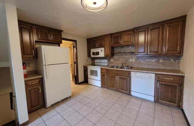 2350 Canter Lane - D - 2350 Canter Lane, Ashwaubenon, WI 54304 2350 Canter Lane - D - 2350 Canter Lane, Ashwaubenon, WI 54304