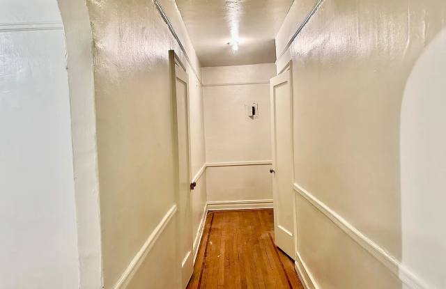 2121 Westbury Ct photos photos