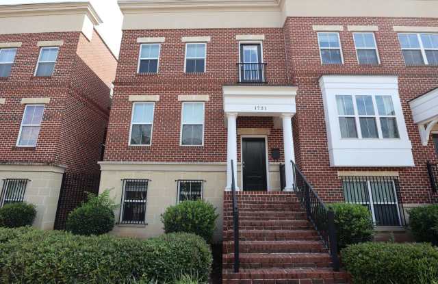 Spacious 4BR Home with Garage Steps from Carytown photos photos