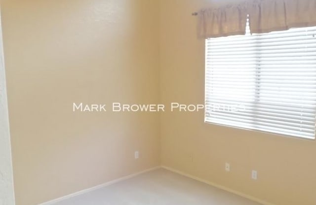 626 W Thunderhill Dr Gallery 2