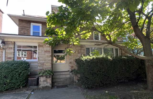 15 S Highland Ave - 15 South Highland Avenue, Akron, OH 44303