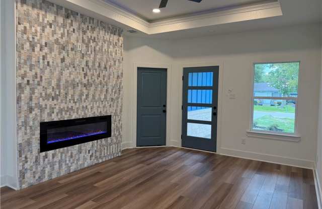 605 East 21st Street Gallery 4