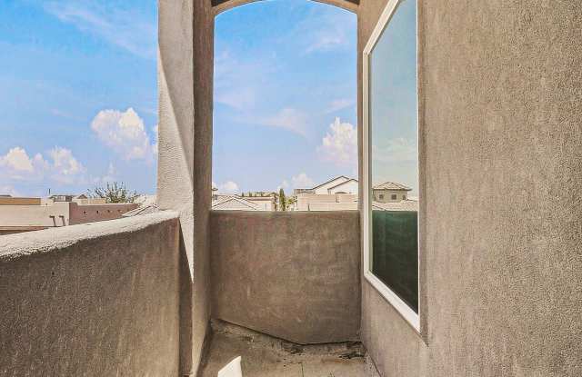 12744 MIDLAND Court Gallery 4