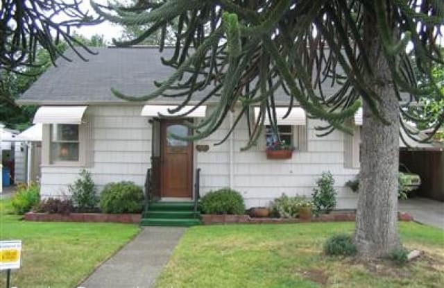 510 10th St SE - 510 10th Street Southeast, Puyallup, WA 98372