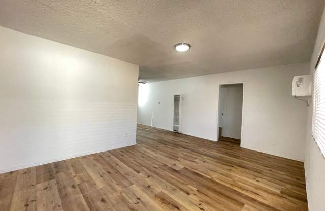 6640-6652 Darby Ave. photos photos