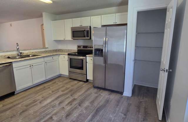 2135 19TH Avenue SW Gallery 4