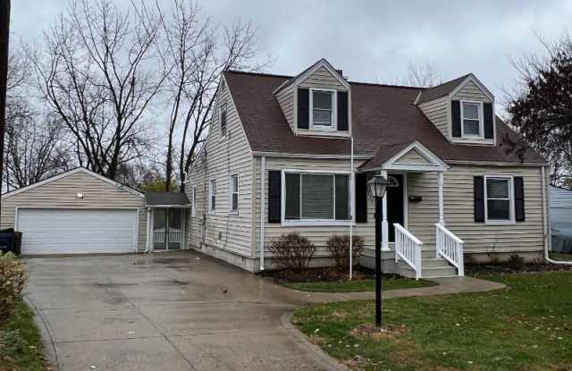 3977 Linda Rd - 3977 Linda Road, Hilliard, OH 43026