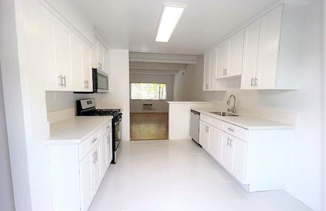 11730-11846 Culver Blvd. photos photos
