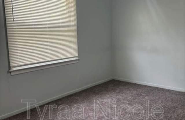 21604 Moross Road Gallery 3