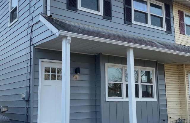 704 Cedar Street photos photos