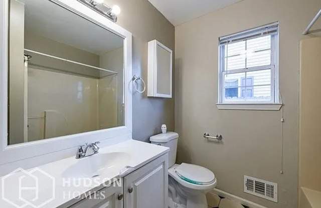 Beautiful 4 Bedroom Single Family House for Rent in Brick! Gallery 4