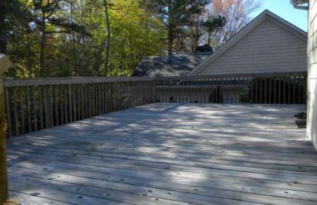 205 Albemarle Lane Gallery 3