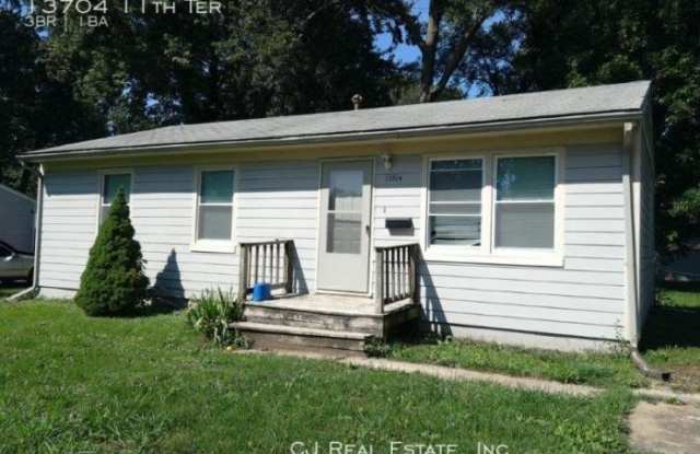 13704 11th Ter - 13704 11th Ter, Grandview, MO 64030