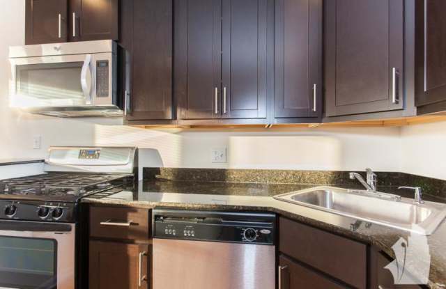 5050 North Sheridan Road - 5050 North Sheridan Road, Chicago, IL 60640