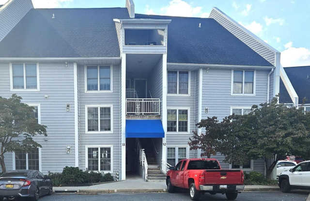 12-B OWENS LANDING Court Gallery 1