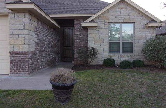 1409 Lauren Lane Gallery 2