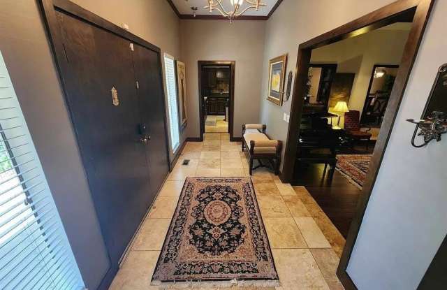 1441 Glenbrook Drive Gallery 2