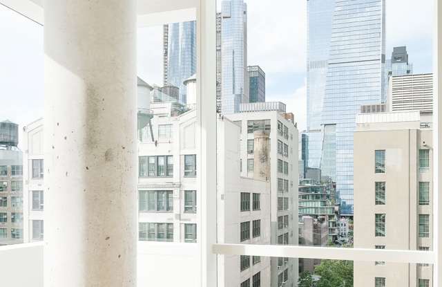 245 Tenth Avenue Gallery 3