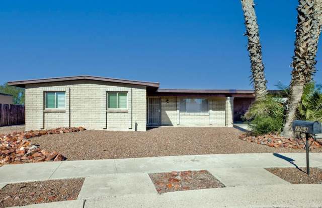 4 Bedroom 2 Bathroom With a private pool! photos photos