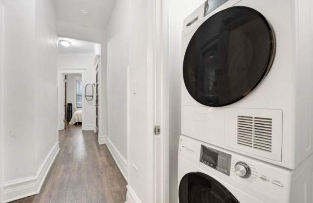 1004 W Dakin Street, Gallery 4