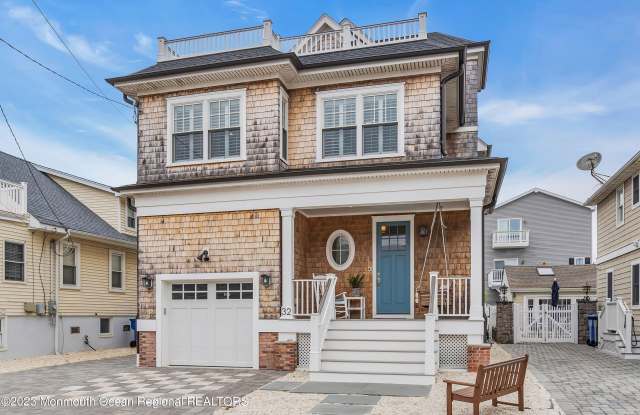 32 3rd Avenue photos photos