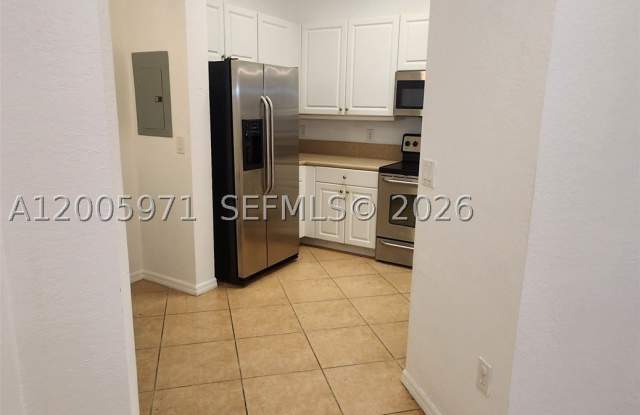 3600 Oaks Clubhouse Dr Gallery 4