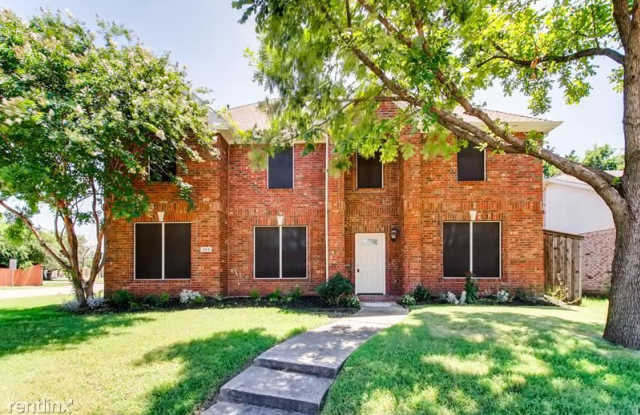 304 Courtney Lane - 304 Courtney Lane, McKinney, TX 75071