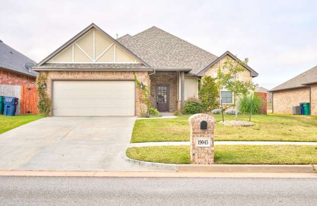 3 Bedroom Home in The Grove photos photos