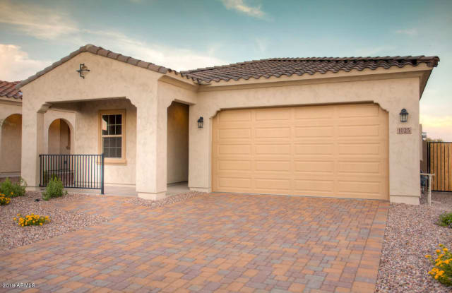 1025 S 200TH Lane - 1025 S 200th Ln, Buckeye, AZ 85326