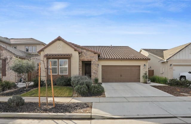118 Merton Way - 118 Merton Way, Lodi, CA 95240