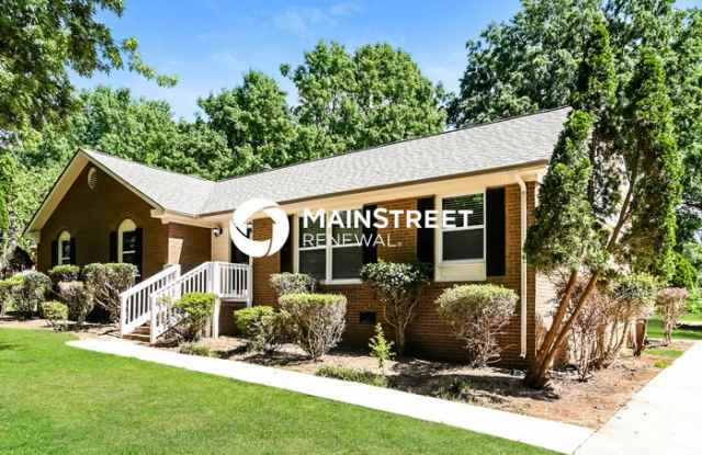 1100 Lightwood Drive Gallery 2