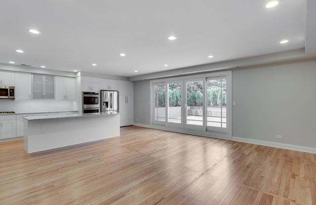 5434 North Ashland Avenue Gallery 2