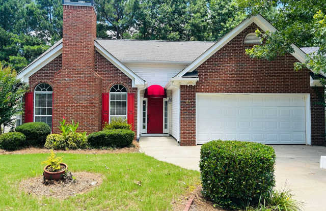 Beautiful 3 bedroom, 2 bath ranch home in the highly desirable Riva Ridge community in Newnan! Must see! photos photos