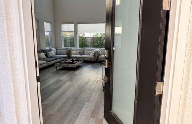 160 Holliston Gallery 3