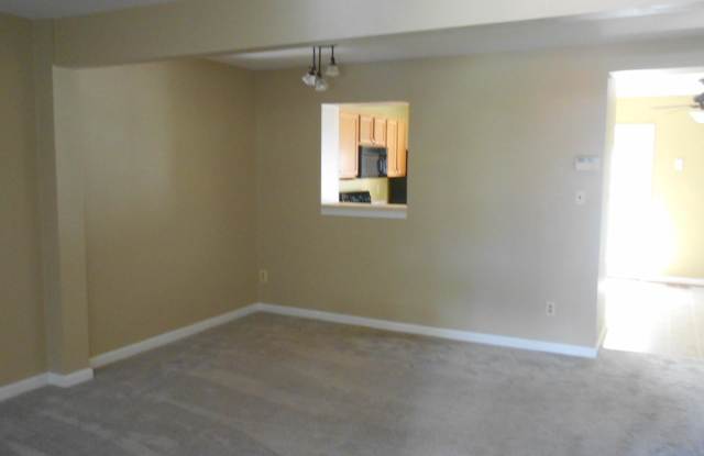 4447 TOLCHESTER COURT Gallery 3
