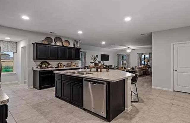 829 Loomis Trail photos photos
