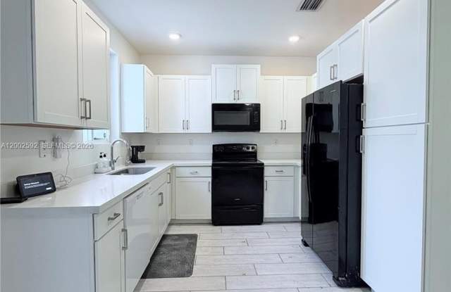 2367 SE 11th St 2367 photos photos 2367 SE 11th St 2367 photos photos