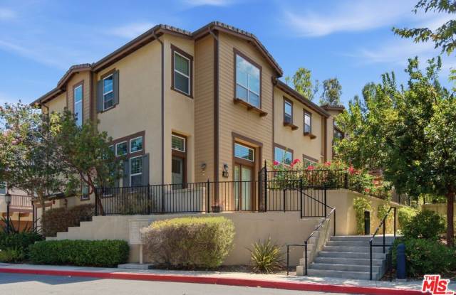 732 Tennis Club Ln Gallery 1