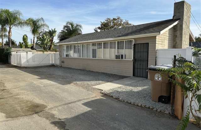 437 Cucamonga Avenue - 437 Cucamonga Avenue, Claremont, CA 91711