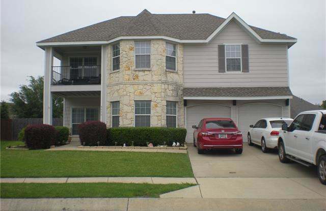 9616 Log Run Court Gallery 2