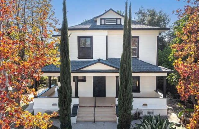 724 W 2nd St photos photos