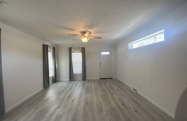 49 Woodchuck Parkway photos photos