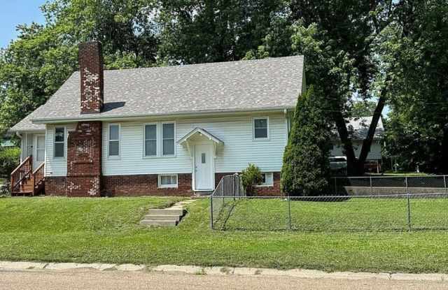 1015 A Avenue East photos photos