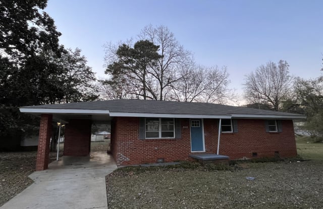 2700 Norton Avenue Northwest - 2700 Norton Avenue Northwest, Huntsville, AL 35810